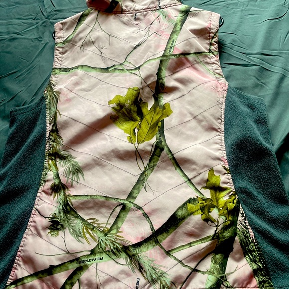 Best - Picture 2 of 2